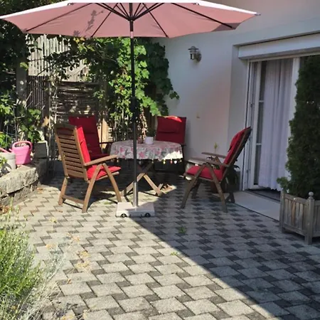 Resi's Mit Bad Und Terrasse Privatunterkunft