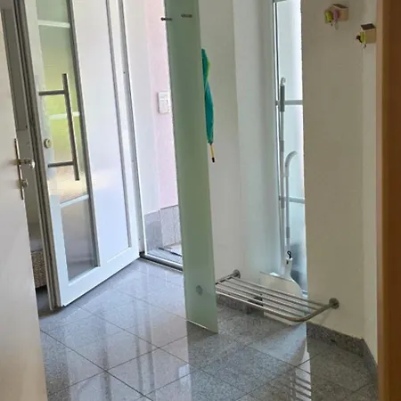 Resi's Mit Bad Und Terrasse Privatunterkunft Mistelgau