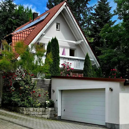 Resi's Mit Bad Und Terrasse *